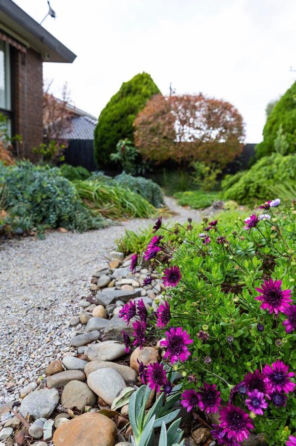 Modern & Homely Comfort Vermont South Exterior photo